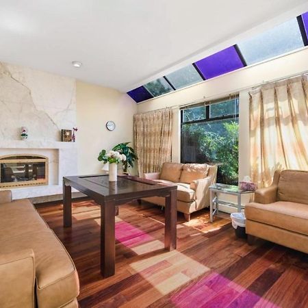 Apartament Stylish & Central Vancouver Retreat - Steps From Local Attractions! Zewnętrze zdjęcie