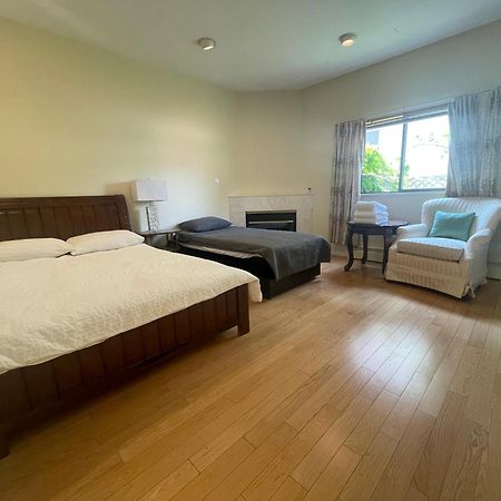 Apartament Stylish & Central Vancouver Retreat - Steps From Local Attractions! Zewnętrze zdjęcie