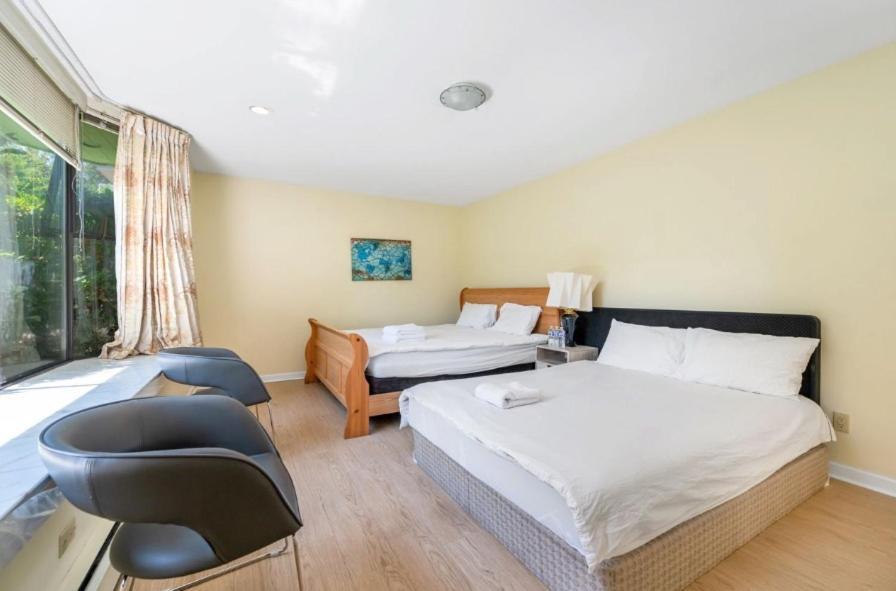 Apartament Stylish & Central Vancouver Retreat - Steps From Local Attractions! Zewnętrze zdjęcie