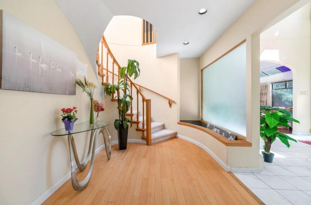 Apartament Stylish & Central Vancouver Retreat - Steps From Local Attractions! Zewnętrze zdjęcie